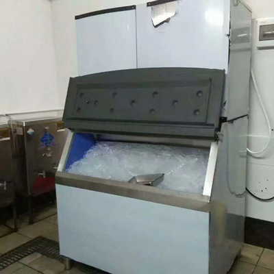 Guangzhou produziert 500 kg bis 1000 kg kommerzielle Eiswürfelmaschine mit CE-Lüfterkühlung für Eisfabriken und Clubs